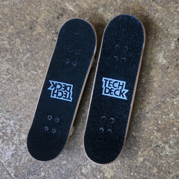 Tech Deck skateboards - Picture 2 of 2